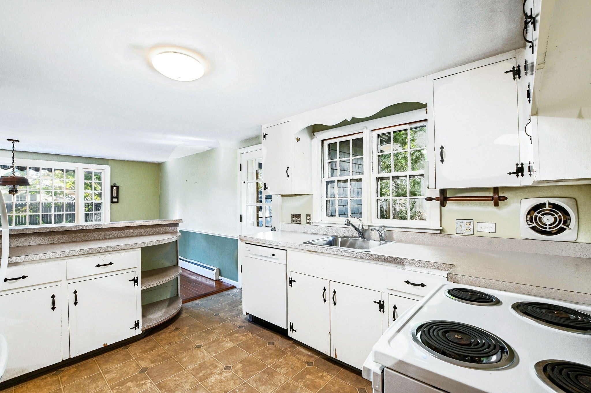 28 Annette Ave, Falmouth, MA, 28 Annette Ave, Falmouth, MA Photo #8