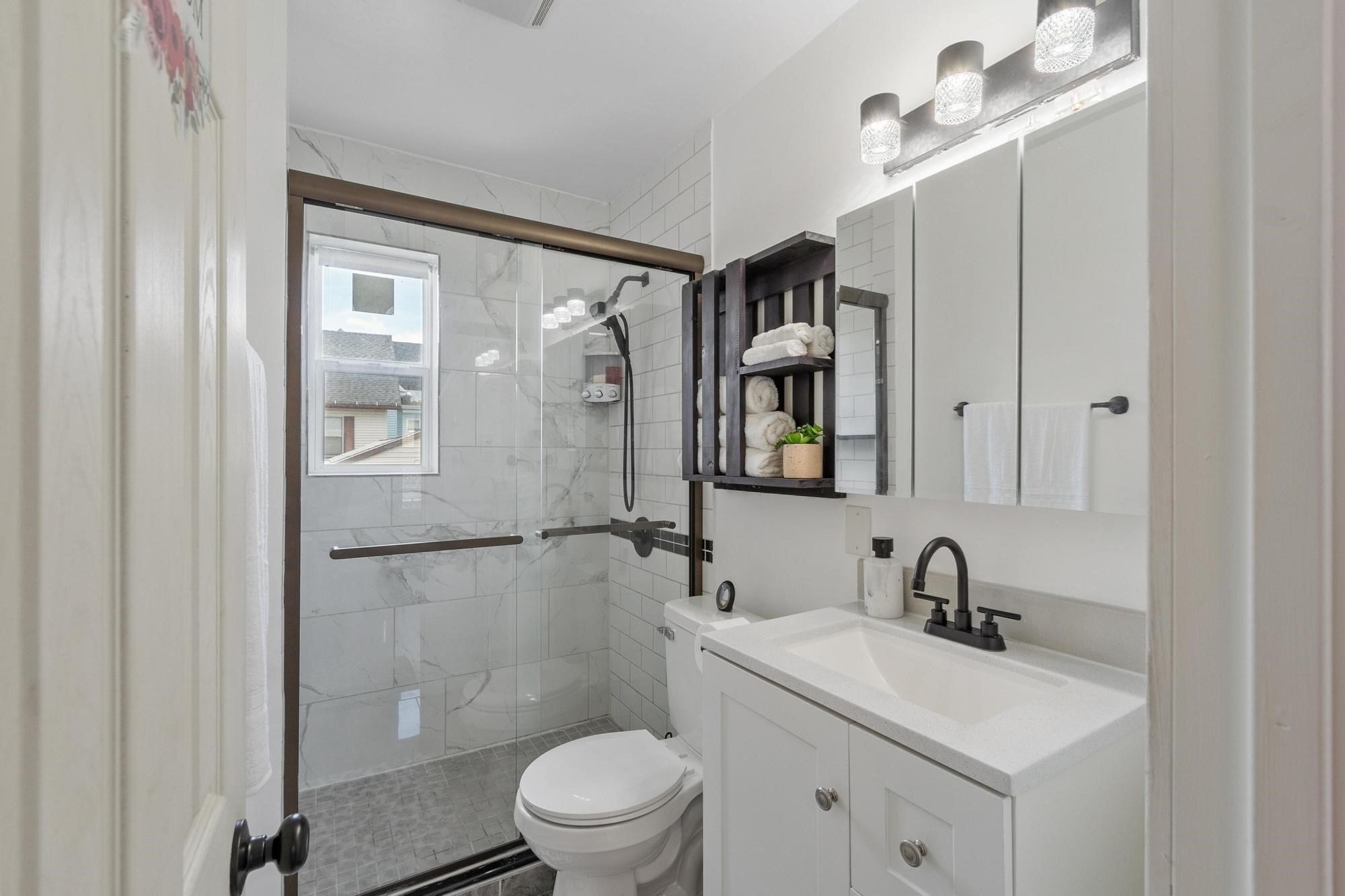 262 Oak Street, Clinton, MA, 262 Oak Street, Clinton, MA Photo #6
