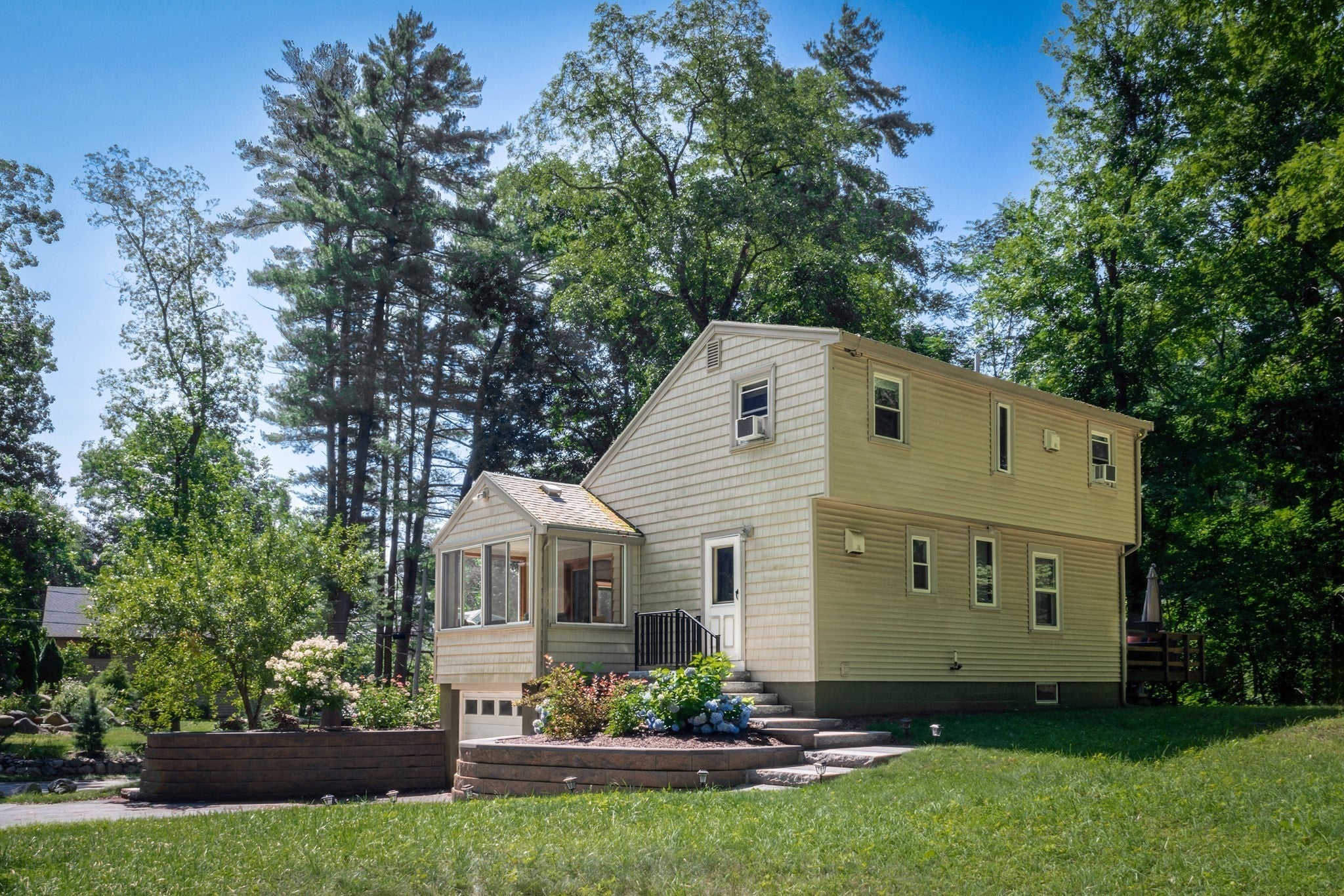 19 Gail St, Topsfield, MA, 19 Gail St, Topsfield, MA Photo #4