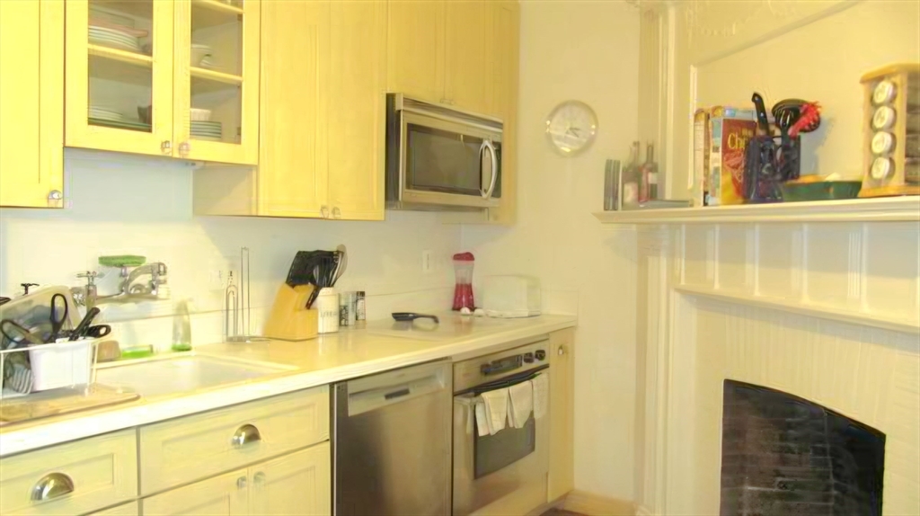 481 Beacon Street 24