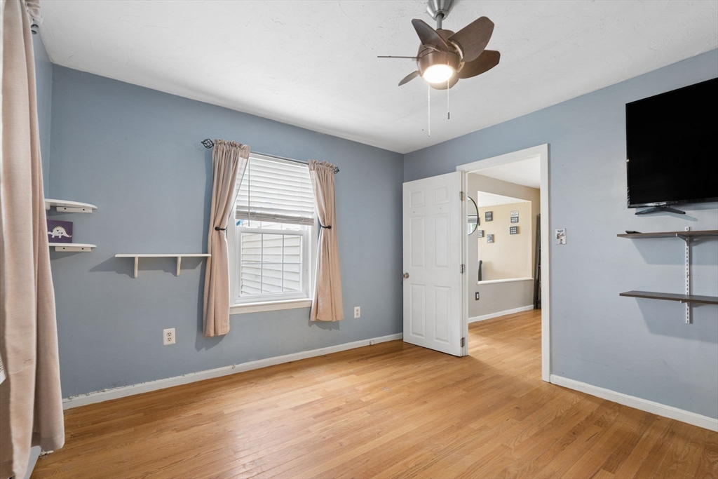 70 Mirror Lake Ave #70, Norfolk, MA, 70 Mirror Lake Ave #70, Norfolk, MA Photo #16