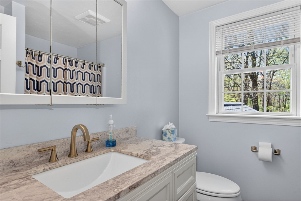 10 Cooper Dr, Franklin, MA, 10 Cooper Dr, Franklin, MA Photo #33