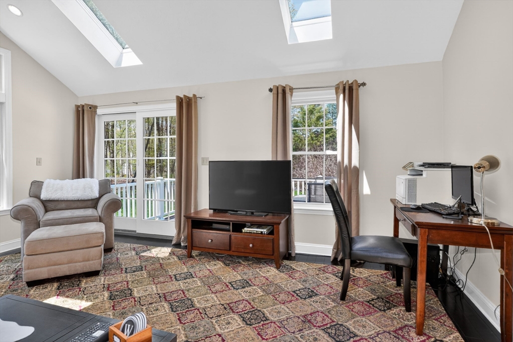 10 Cooper Dr, Franklin, MA, 10 Cooper Dr, Franklin, MA Photo #25