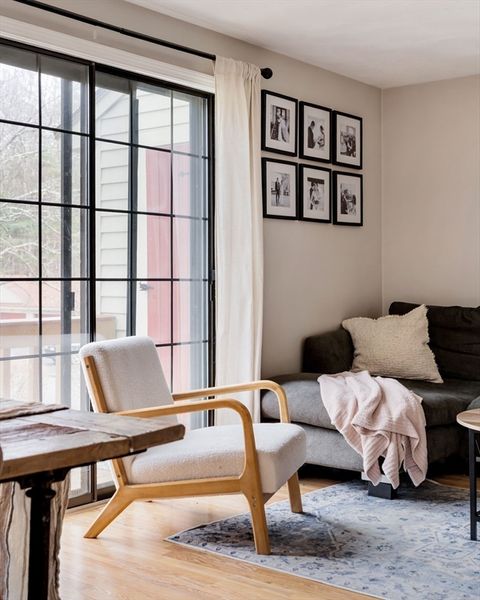 81 Apache Way 81 Tewksbury MA 01876