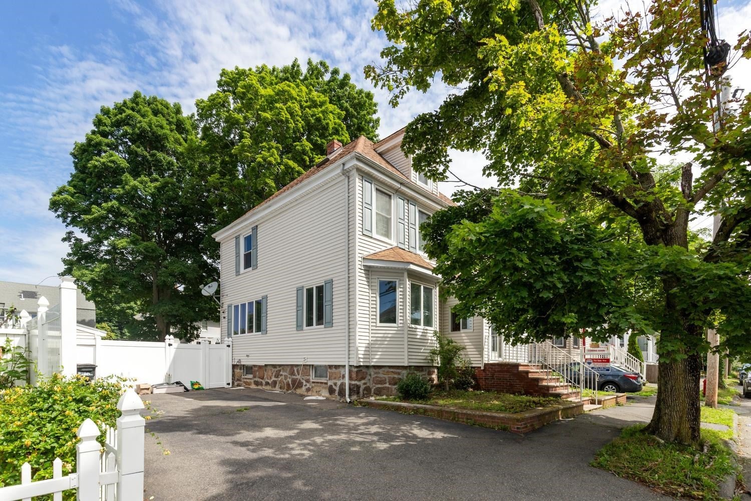 11 Jackson St, Saugus MA 01906