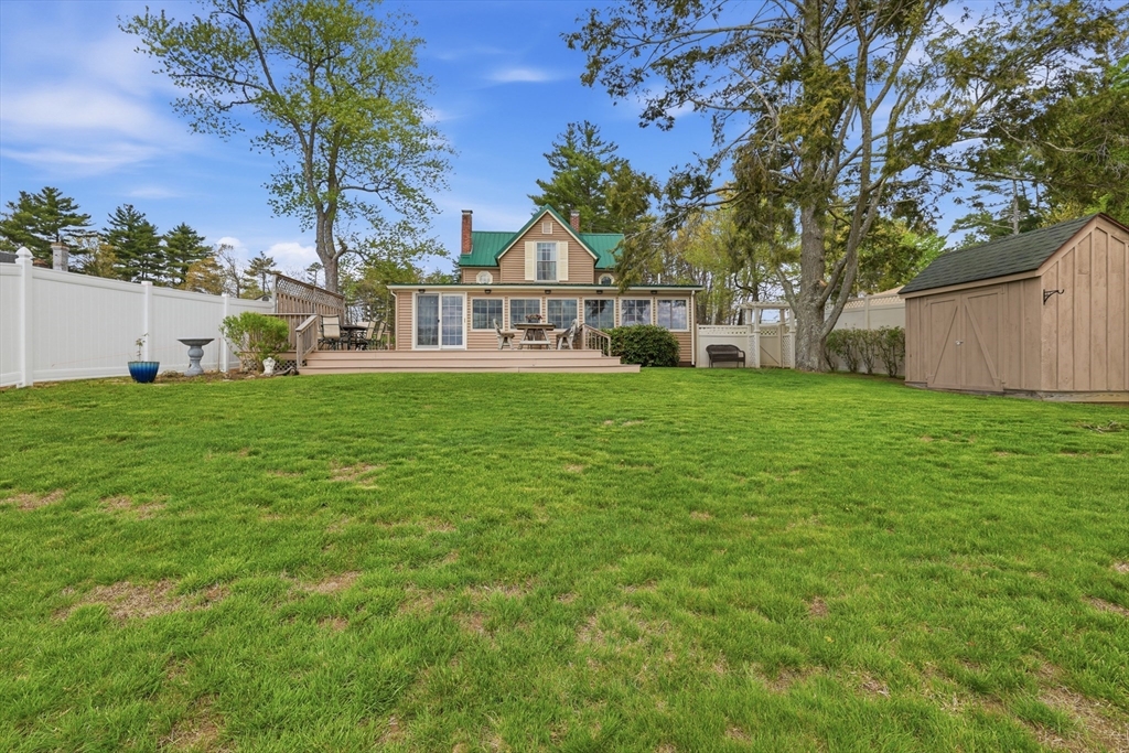 20 Brunnell Avenue, Brookfield, MA Photo #2