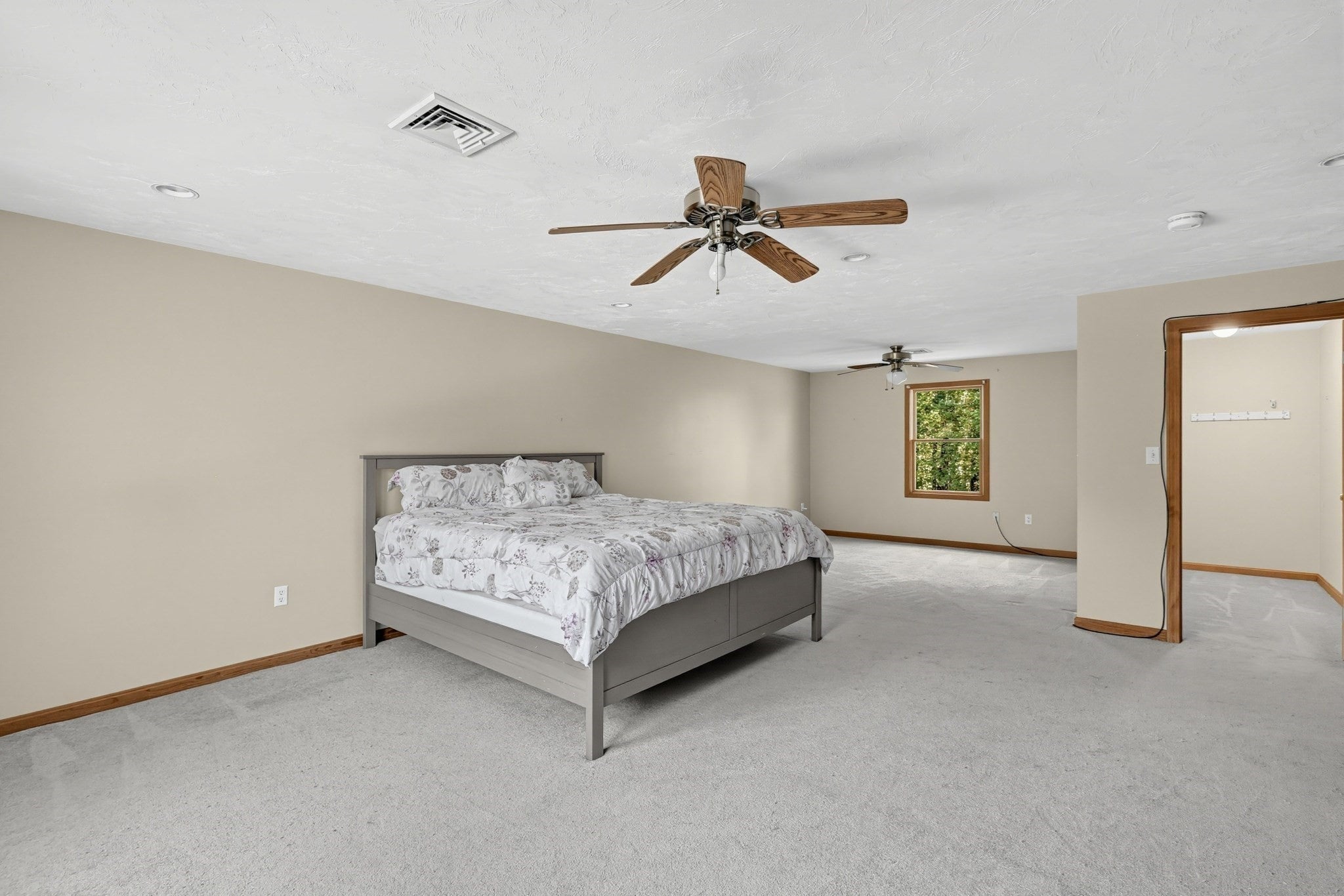 305 Wren St, Taunton, MA, 305 Wren St, Taunton, MA Photo #17