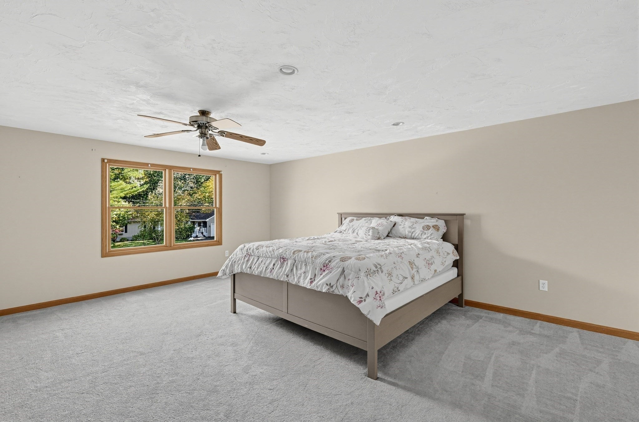 305 Wren St, Taunton, MA, 305 Wren St, Taunton, MA Photo #18