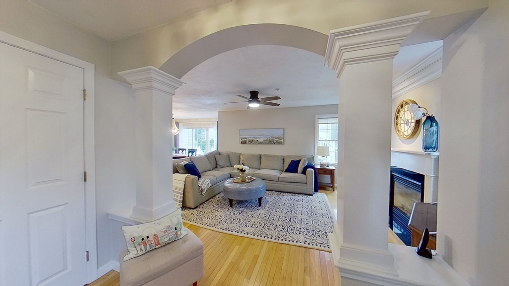206 Tamarack Ln. 206