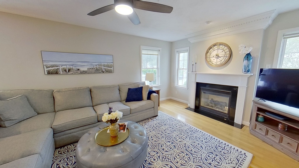 206 Tamarack Ln. 206