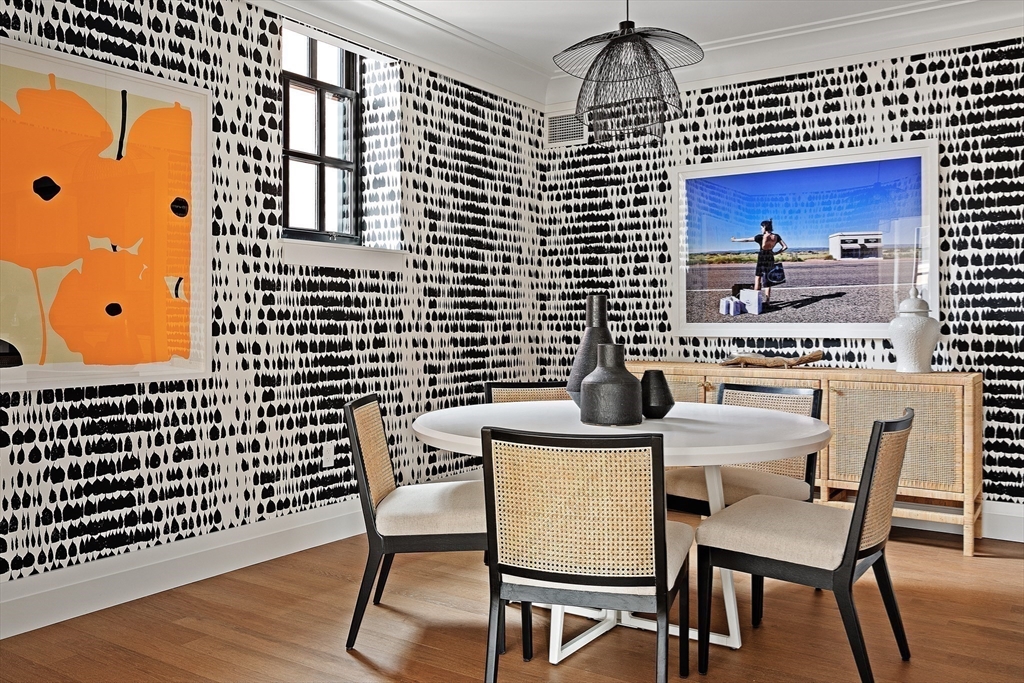 45 Temple Street 512