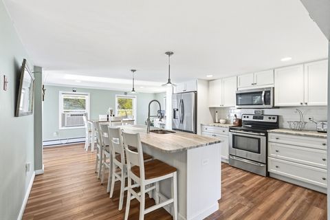 Photo of 34 Glenvale Ave, Billerica, MA 01821 (MLS # 73506933)