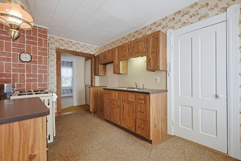 19 Irving St, Spencer, MA, 19 Irving St, Spencer, MA Photo #21