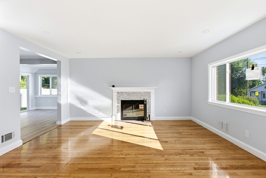 92 Garfield Ave