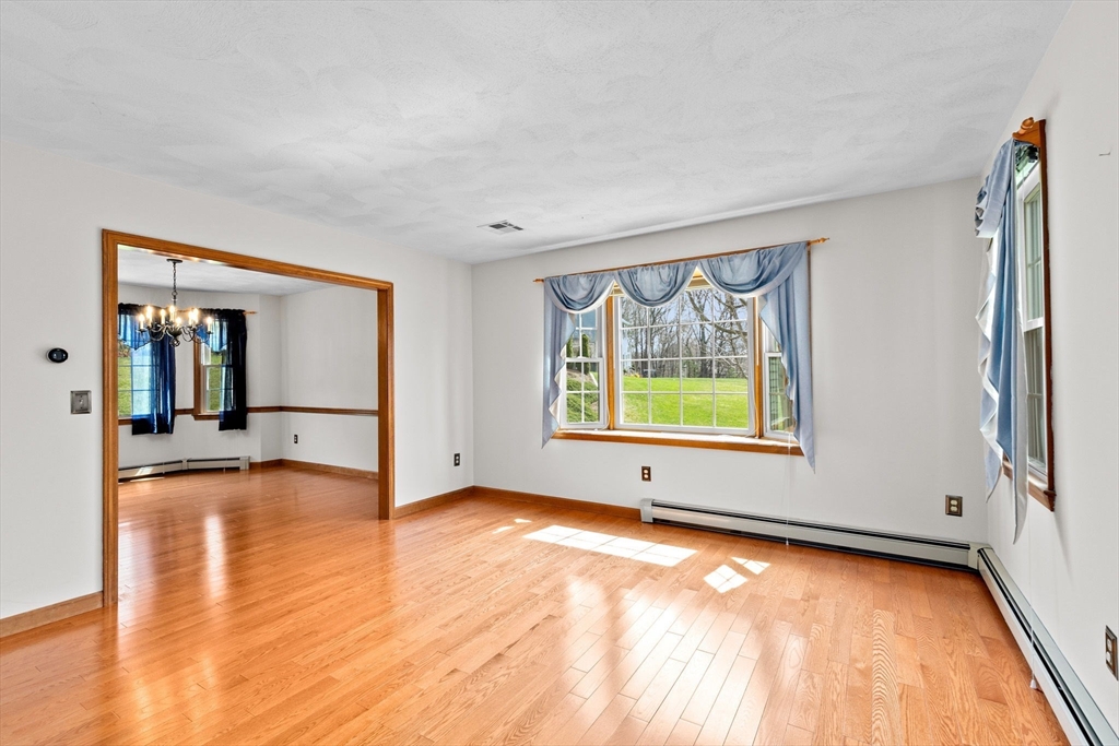 19 Crestview Dr