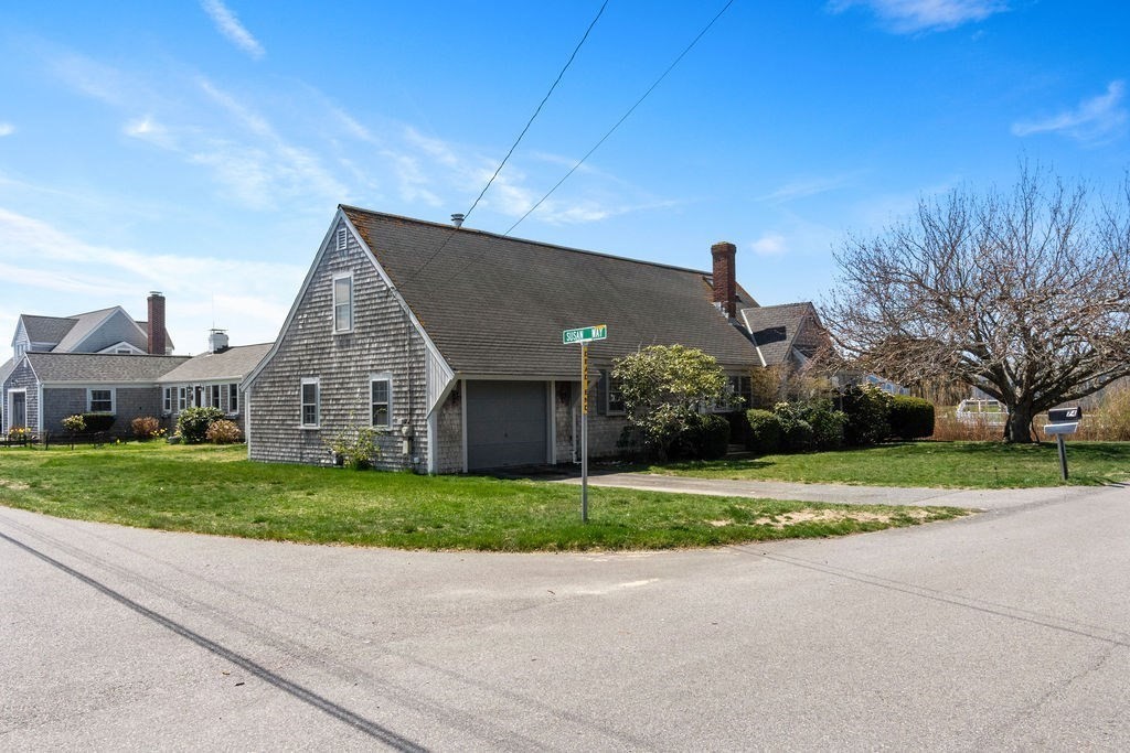 74 Merchant Ave