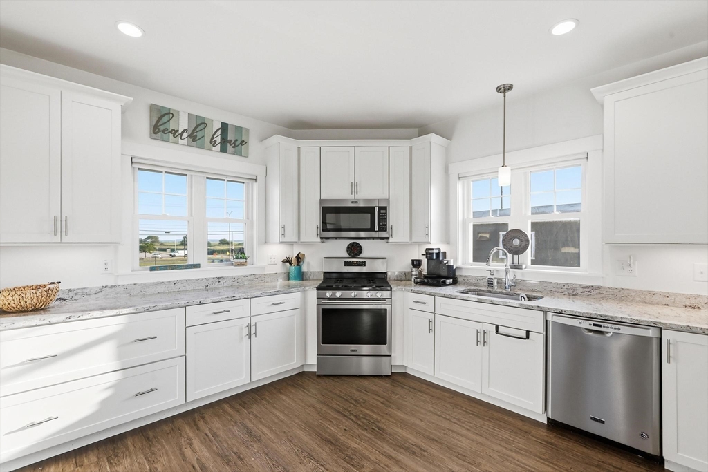233 Beach Rd B1