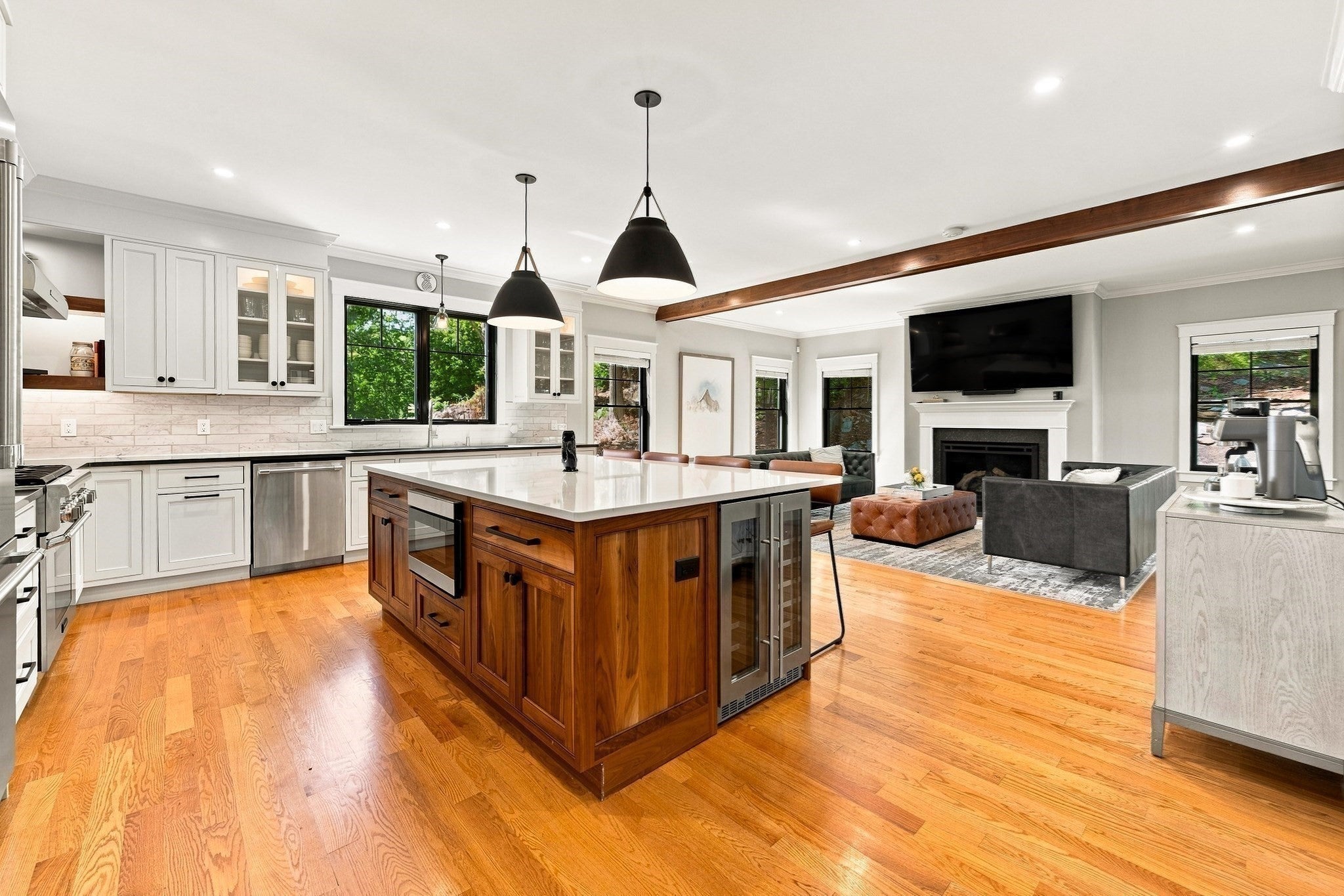 Photo of 11 Locke St, Winchester, MA