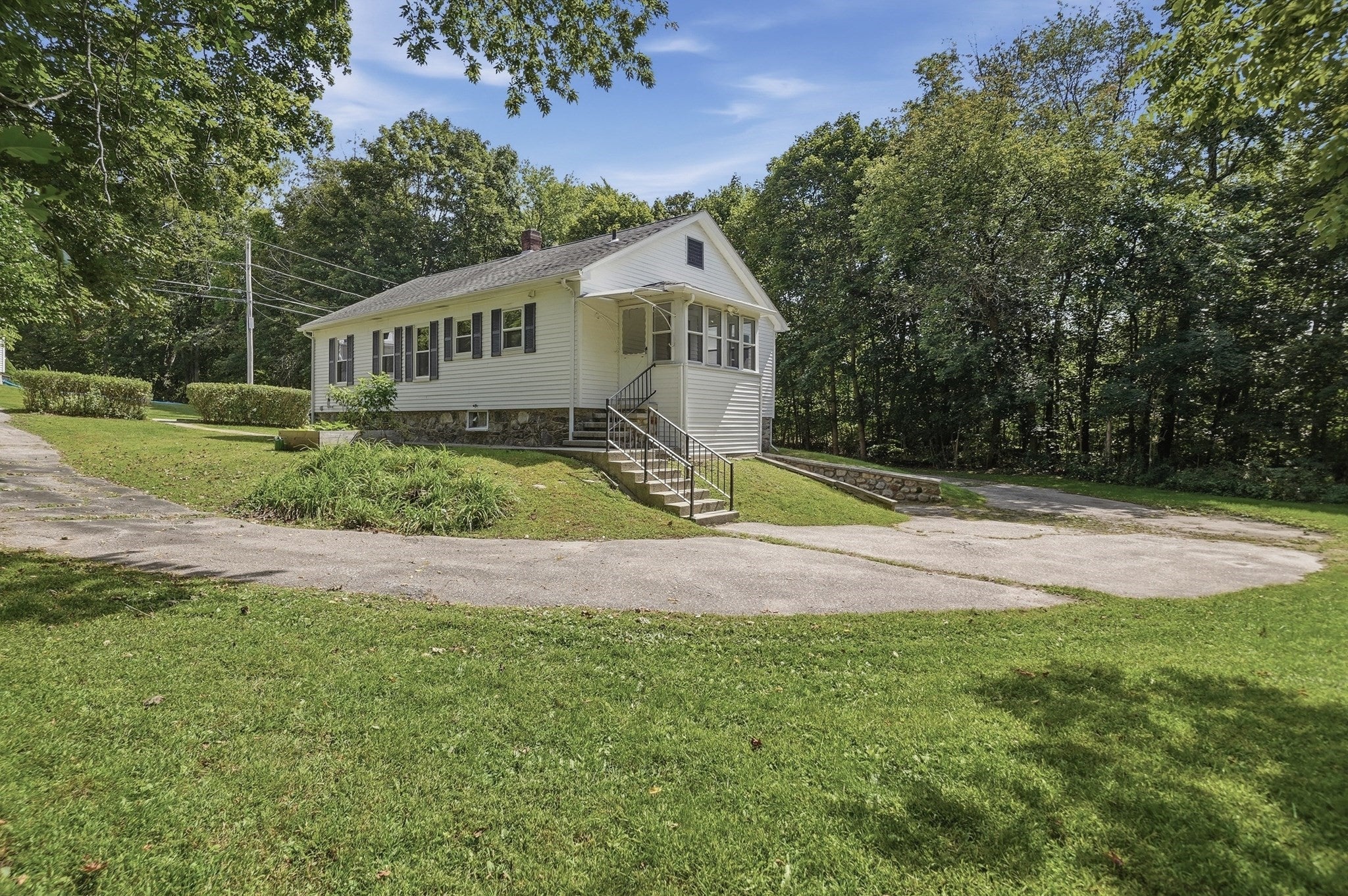 28 Eastern Avenue, Webster, MA Photo #22