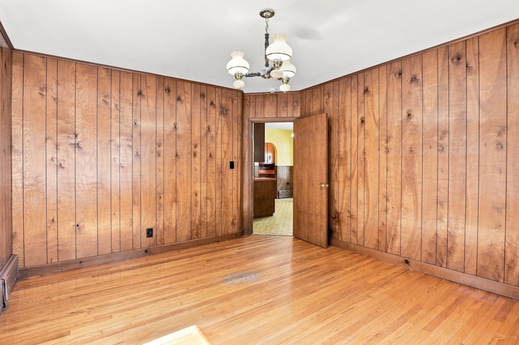 28 Eastern Avenue, Webster, MA Photo #18