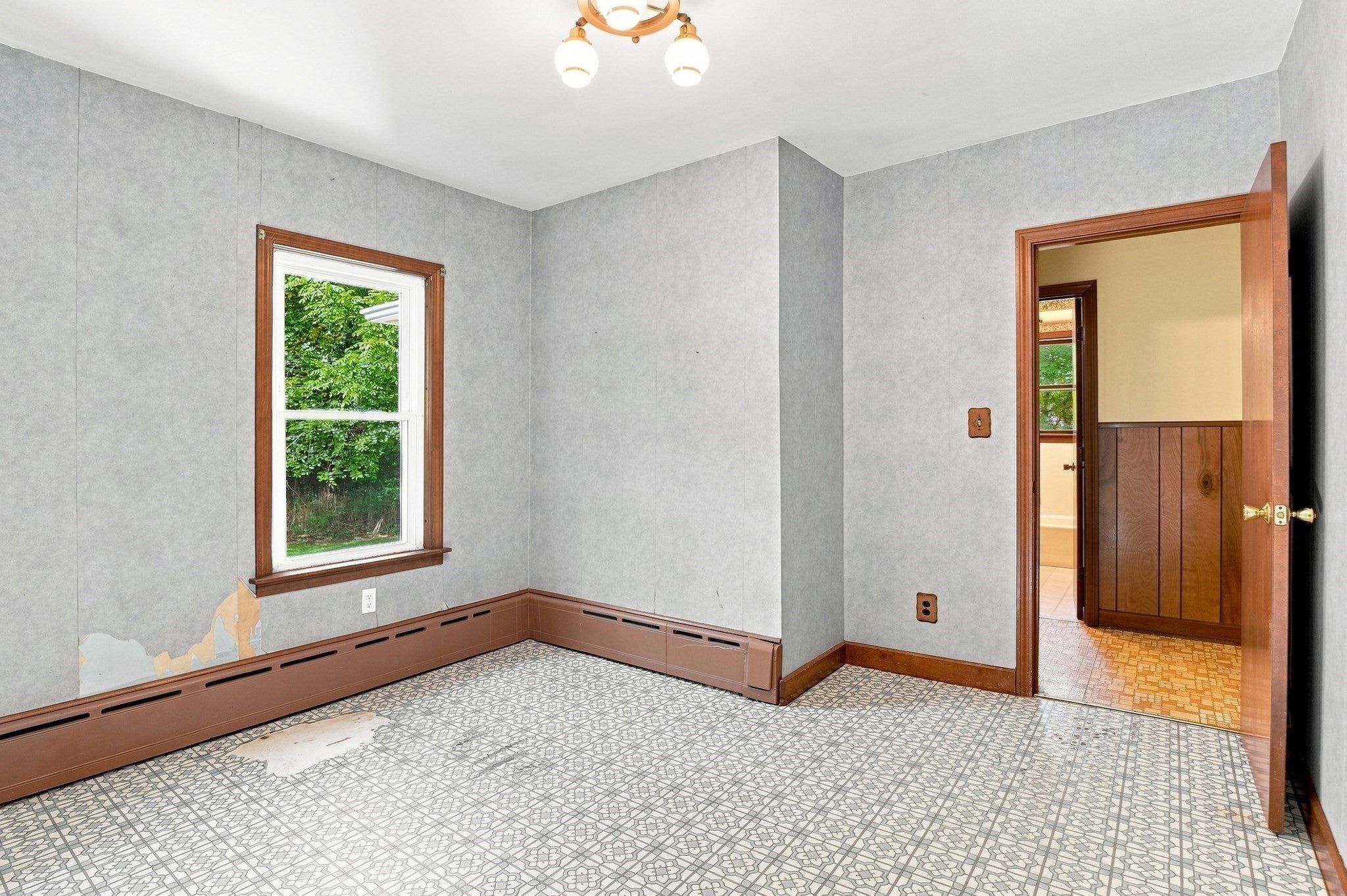 28 Eastern Avenue, Webster, MA Photo #10