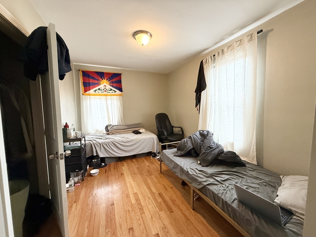 3977 Washington St 3