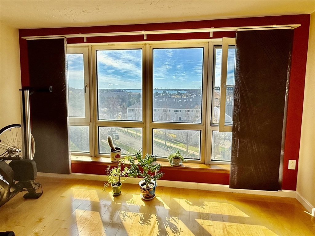 2001 Marina Drive 515