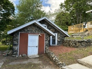 93 Crescent Hill Ave 1