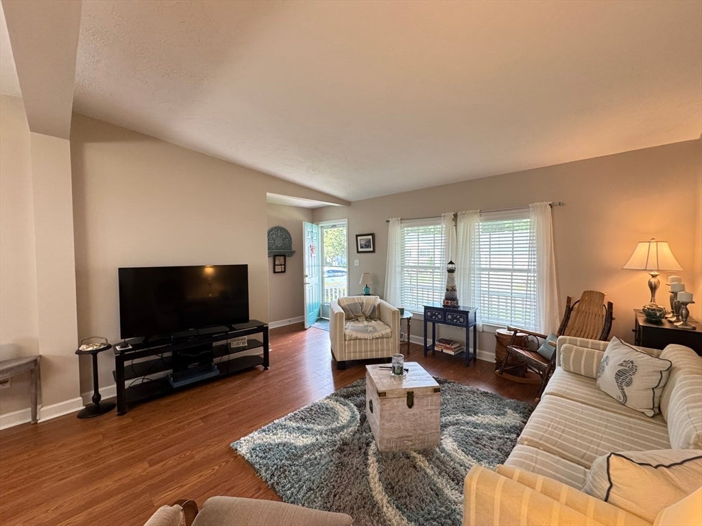 61 Brookstone Dr, Bridgewater, MA, 61 Brookstone Dr, Bridgewater, MA Photo #23