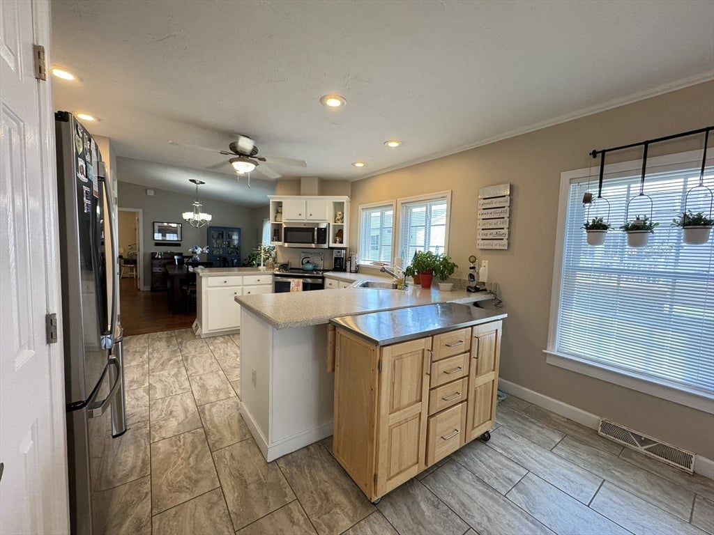 61 Brookstone Dr, Bridgewater, MA, 61 Brookstone Dr, Bridgewater, MA Photo #32