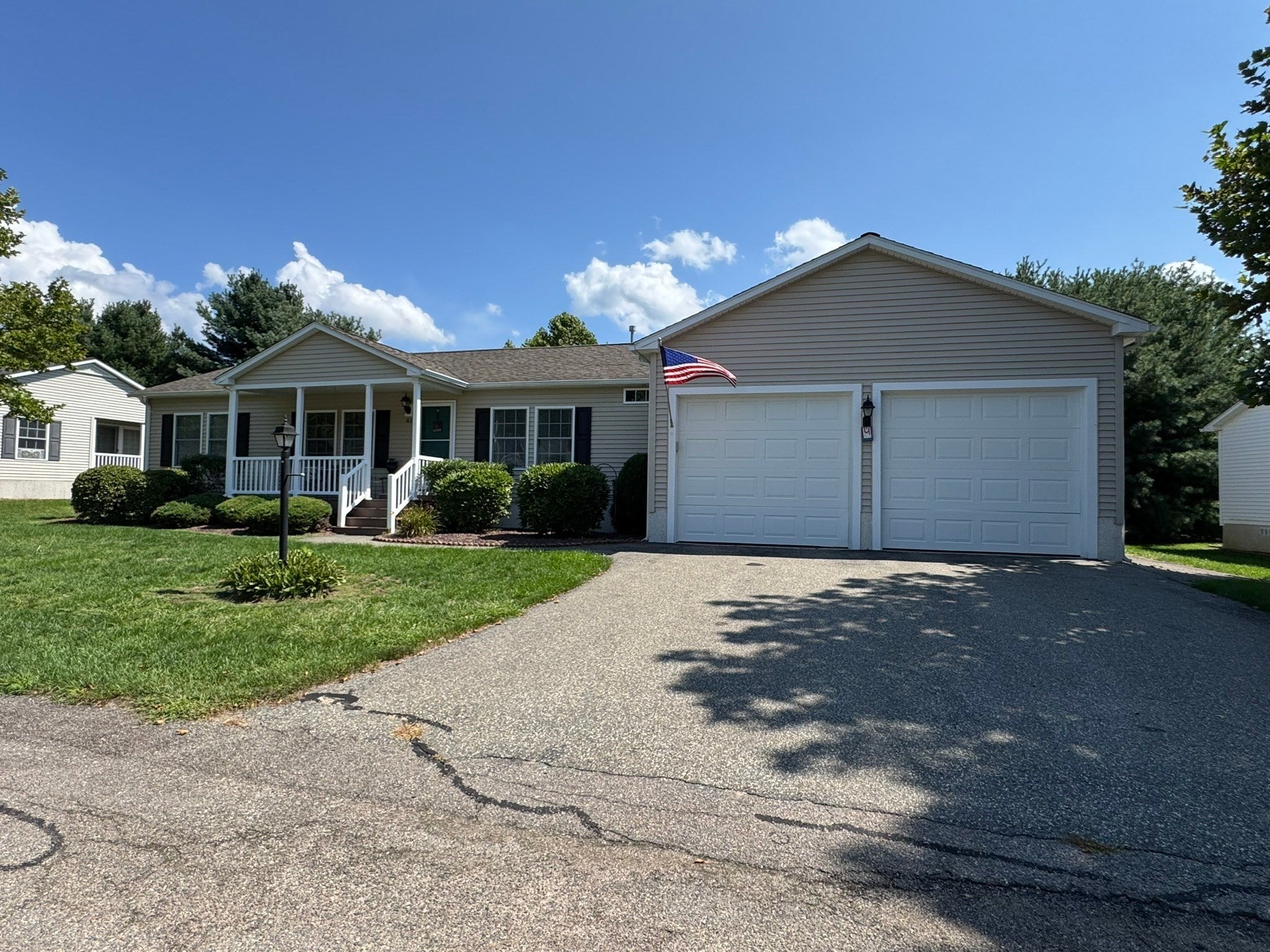 61 Brookstone Dr, Bridgewater MA 02324