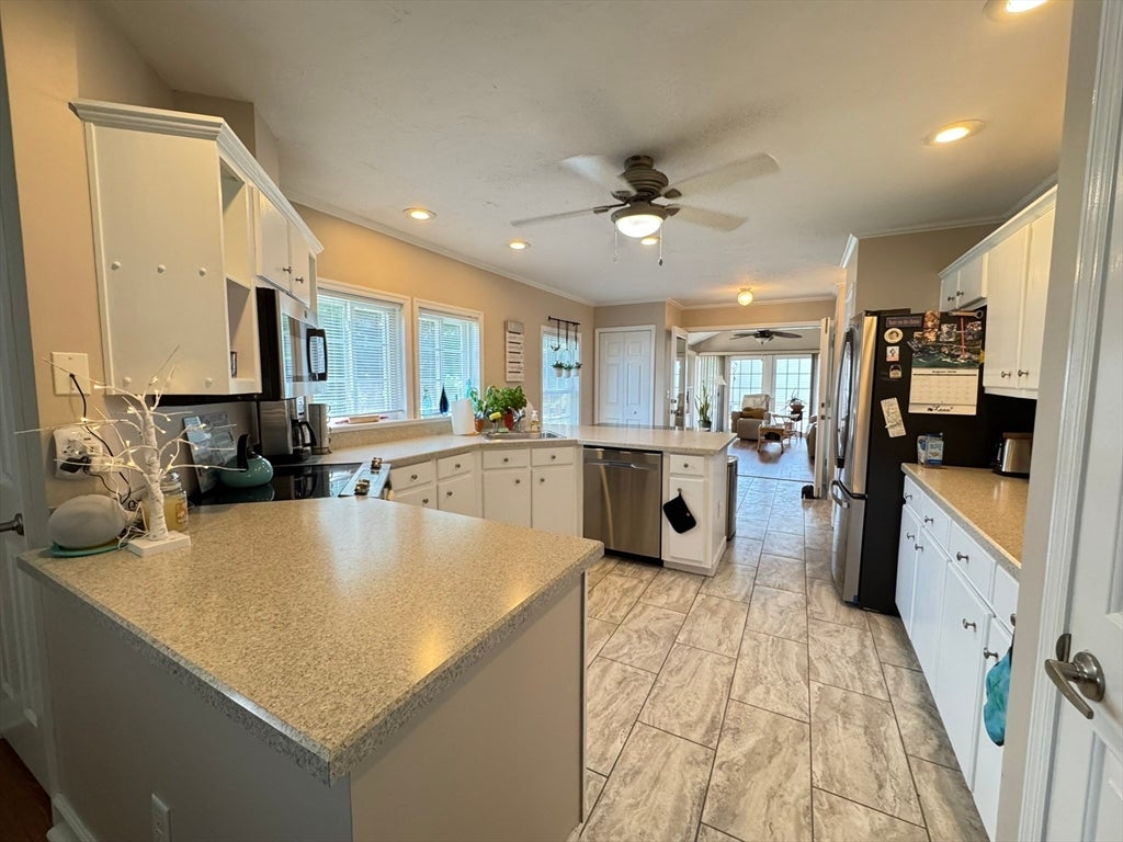 61 Brookstone Dr, Bridgewater, MA, 61 Brookstone Dr, Bridgewater, MA Photo #20