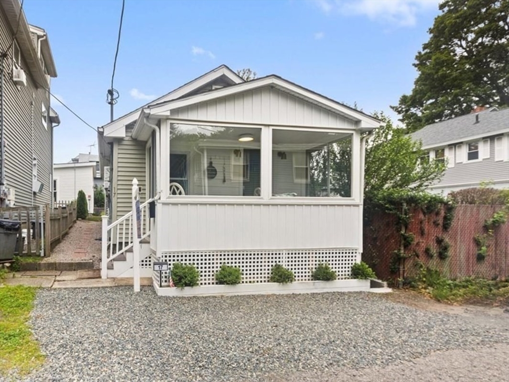 17 Landers Rd