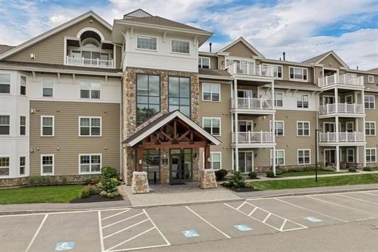 7 Longview Dr 105