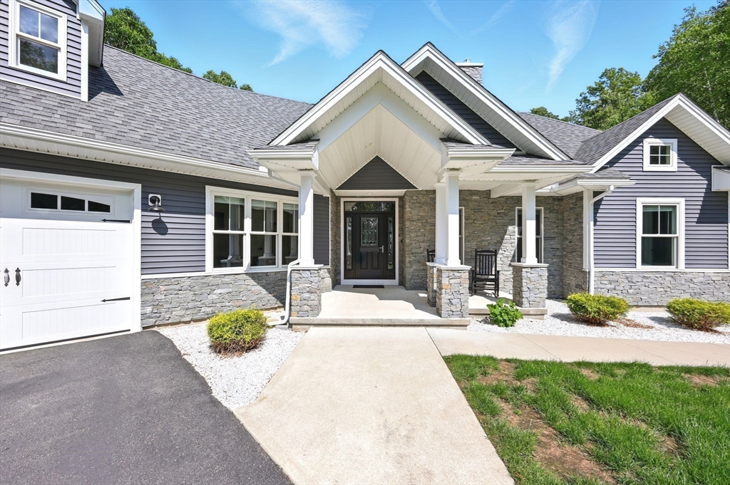 18 Meadow Lane