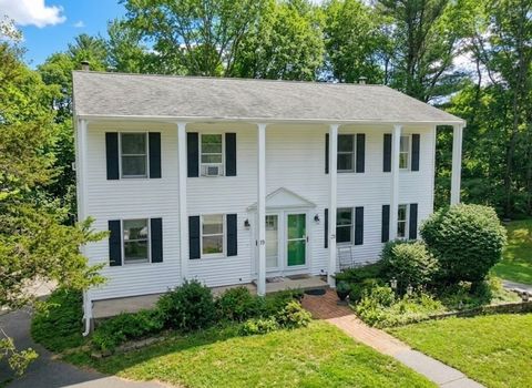 19 Crestwood Dr 19 Northborough MA 01532