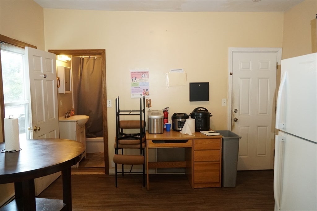 170 Middleboro Ave #1, Taunton, MA, 170 Middleboro Ave #1, Taunton, MA Photo #9