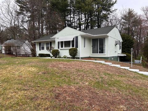 16 Treeland Framingham MA 01701