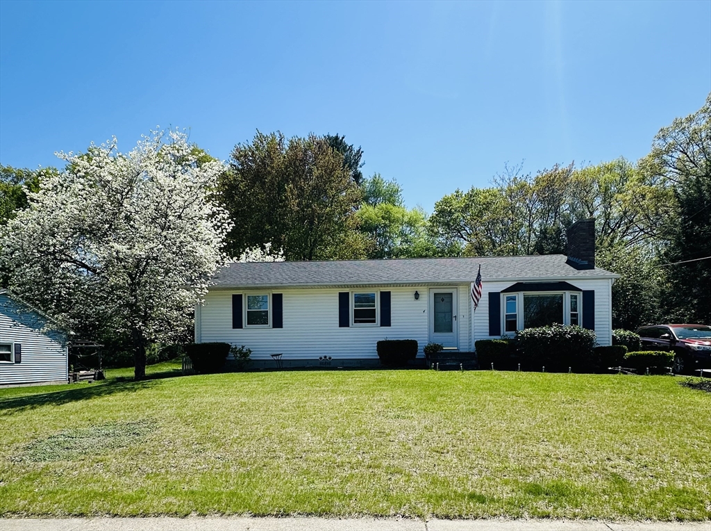 4 Murray Ave