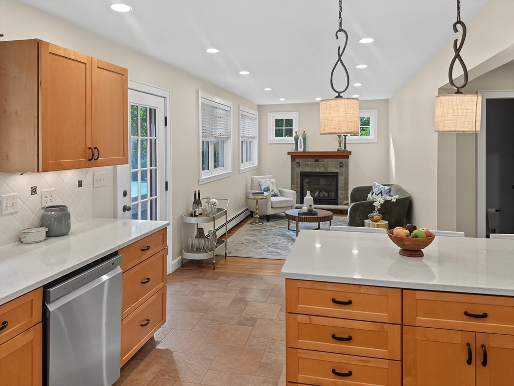661 Common Street, Walpole, MA, 661 Common Street, Walpole, MA Photo #7