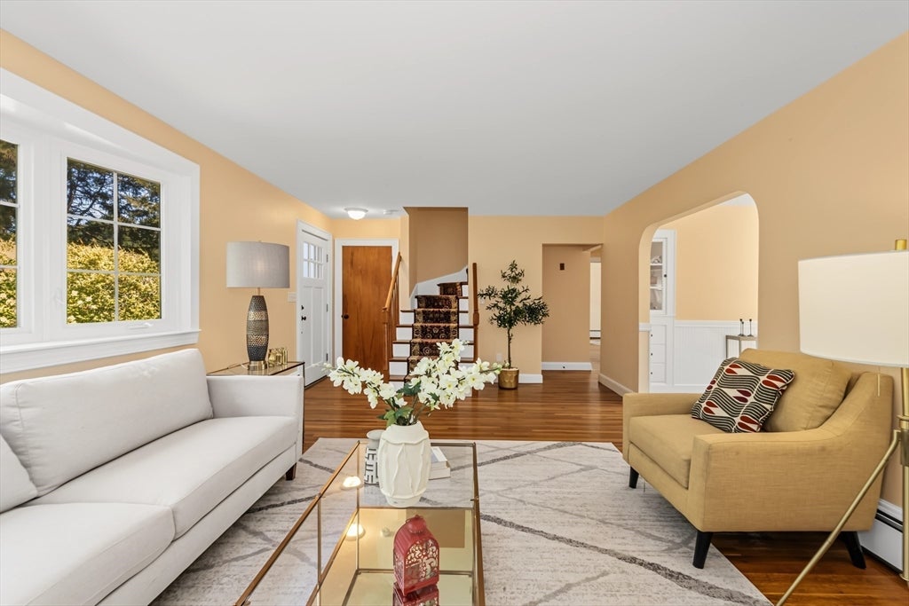 661 Common Street, Walpole, MA, 661 Common Street, Walpole, MA Photo #4