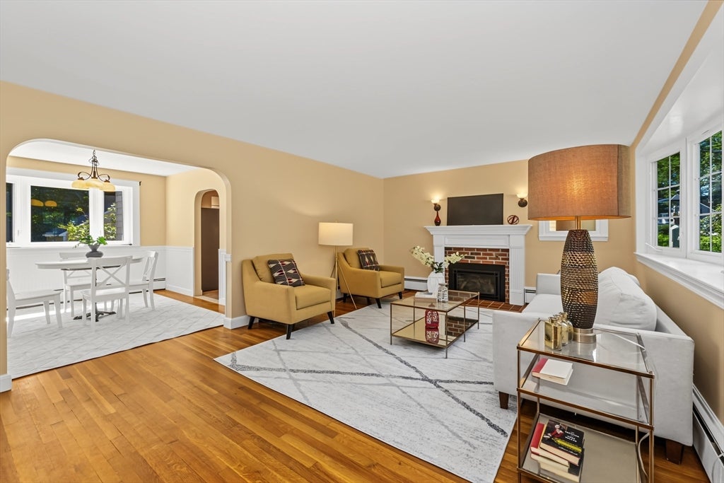 661 Common Street, Walpole, MA, 661 Common Street, Walpole, MA Photo #2