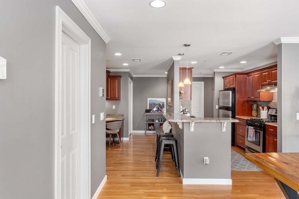 75 Main St 301