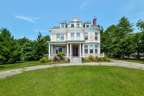 Photo of 71 Hawthorn St, New Bedford, MA 02740 (MLS # 73273208) Photo of 71 Hawthorn St, New Bedford, MA 02740 (MLS # 73273208)