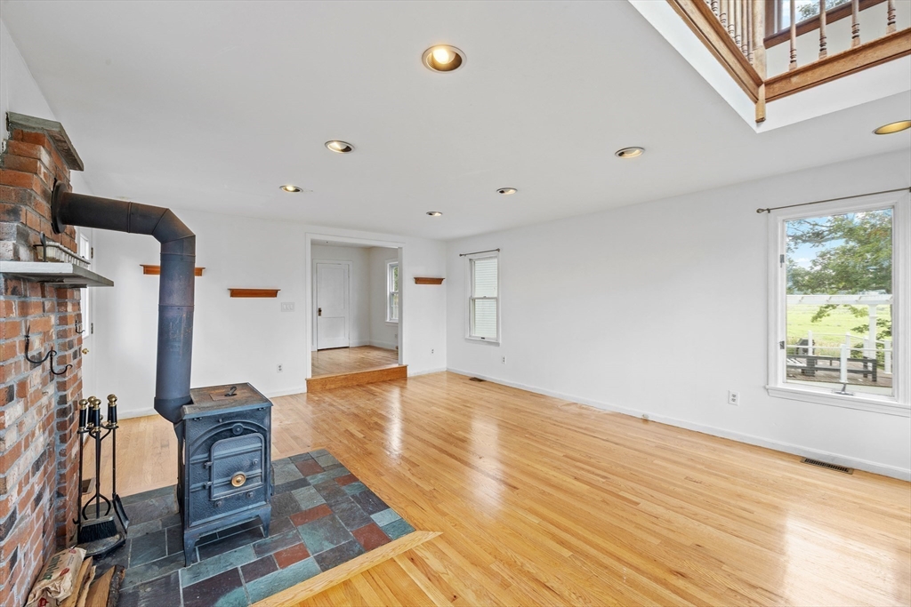 94 Clinton Rd