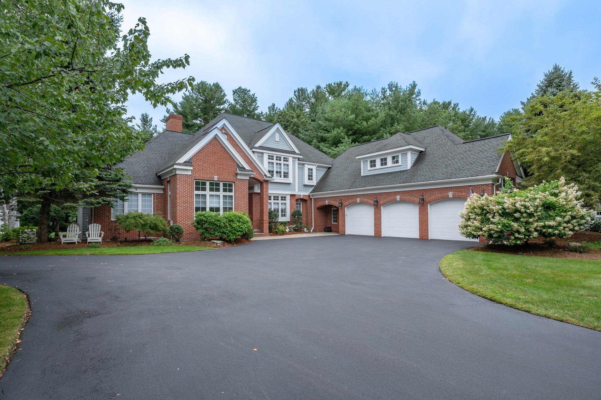 4 Crestwood Ln, Nashua, NH Photo #1
