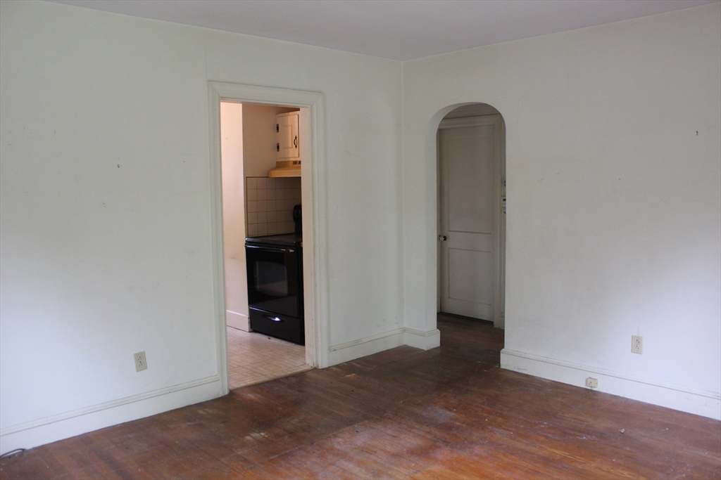 110 High St