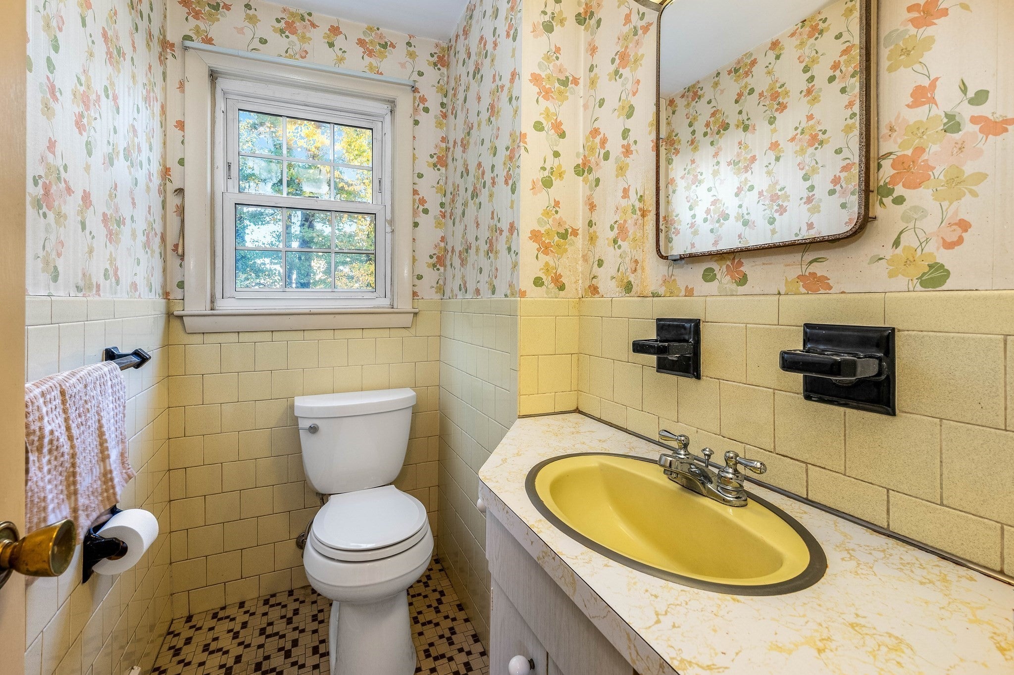 40 Winstead Avenue, Dedham, MA, 40 Winstead Avenue, Dedham, MA Photo #14