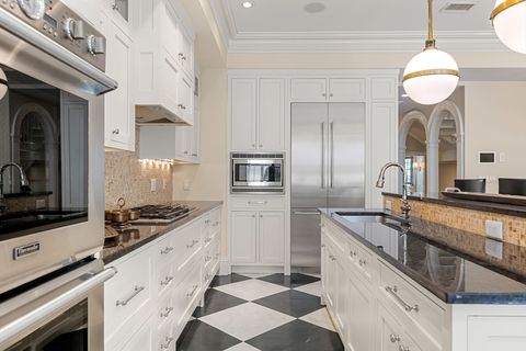 190 Marlborough C Boston MA 02116