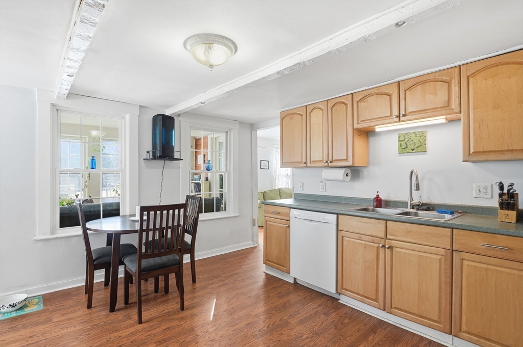10 Franklin St 1